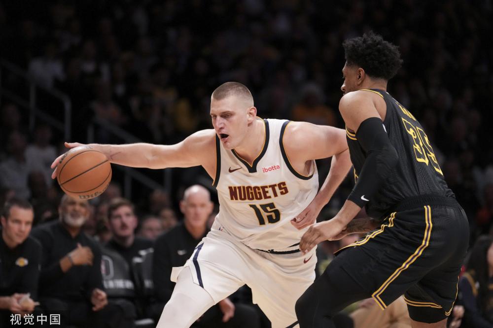 他们凭借卓 他们凭借卓