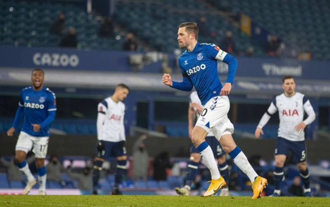 都是他续写 都是他续写